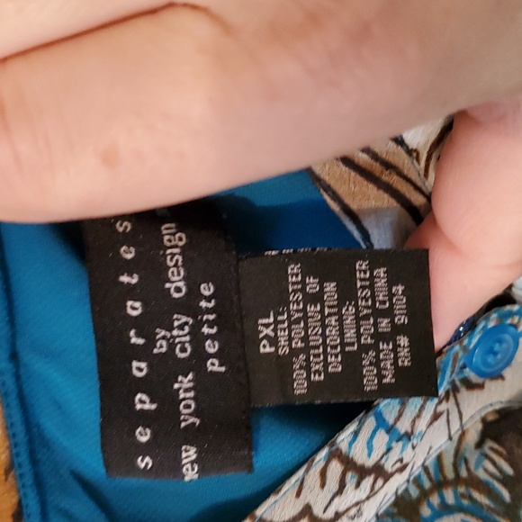 Top - Picture 3 of 3